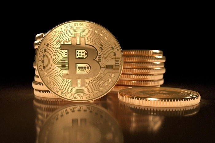 Arthur Hayes Anticipates Bitcoin Bottom at $70K, Sees Strong Bull Market Ahead