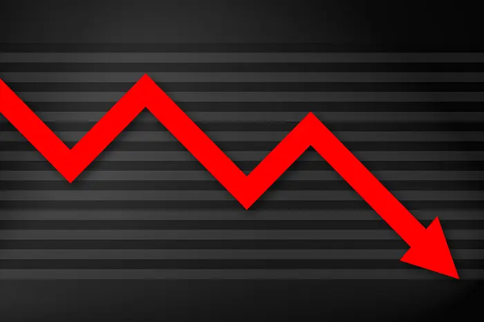 Bitcoin Drops below $83K as Crypto Market Loses $1 Billion