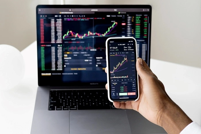 iren-a-bitcoin-miner-observes-target-increases-in-earnings