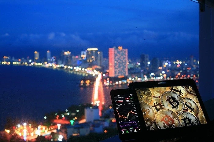 Robert Kiyosaki Claims that Buy Bitcoin Now as Inflation and Recession Wreck the Dollar